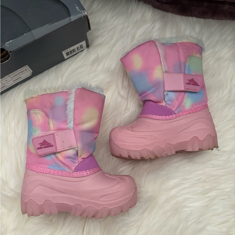 High Sierra Light Up Girls Rainbow Winter Snow Boots